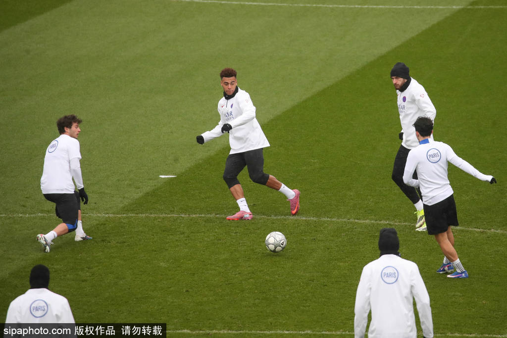 巴黎青训新星迎来首发良机！恩里克重用Dro对阵梅斯，争夺法甲榜首战一触即发